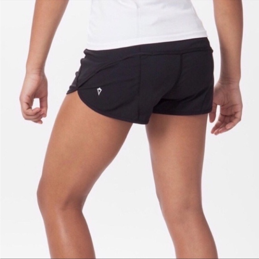 Girls Ivivva Black Athletic Shorts 14